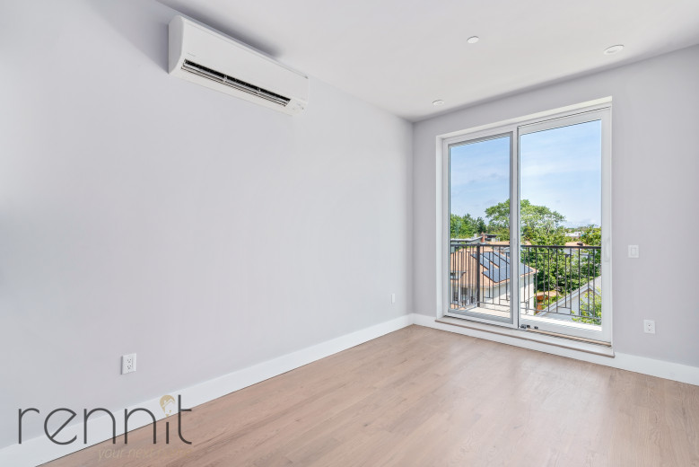 338 E 28th St, Apt 4A Image 4