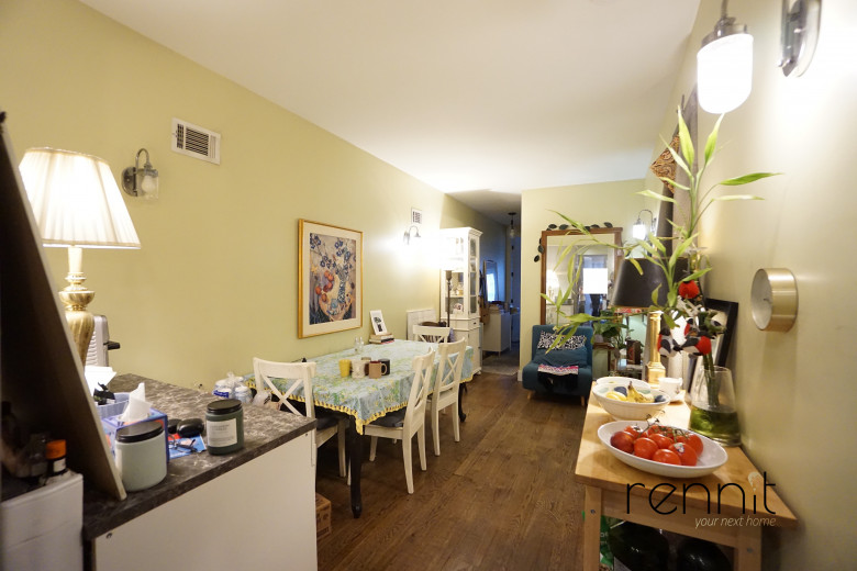 1689 Gates Ave, Apt 1Right Image 4