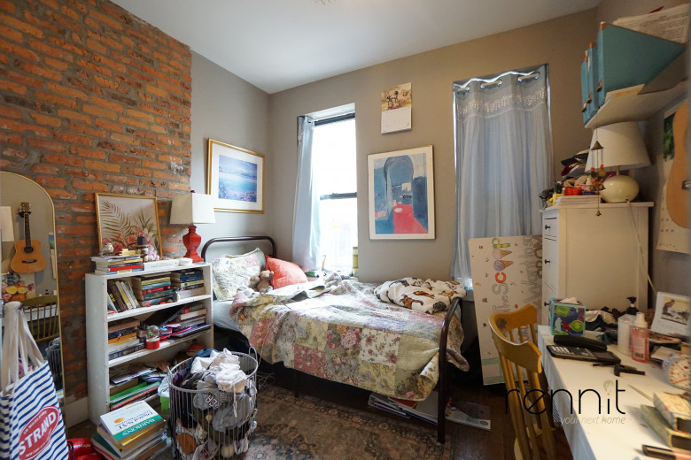 1689 Gates Ave, Apt 1Right Image 9