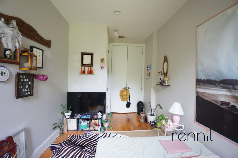224 Schaefer St, Apt 2L Image 5