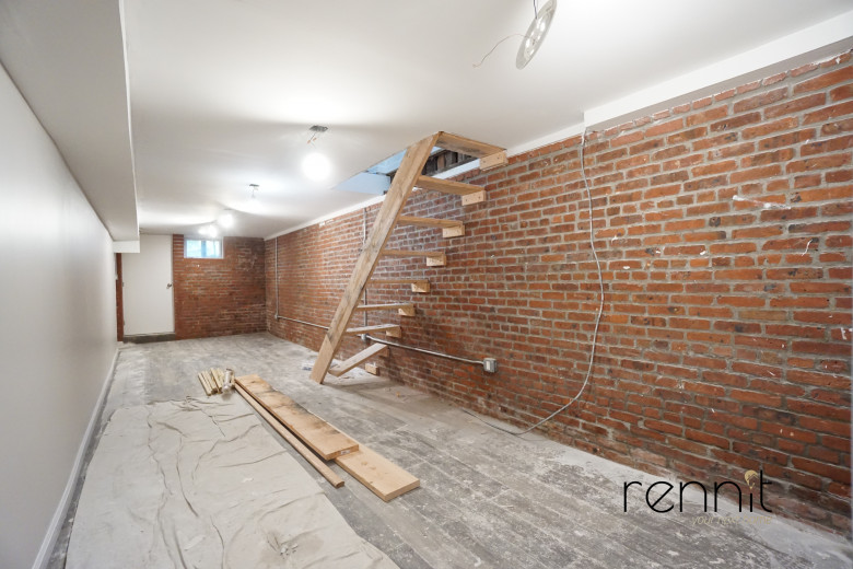 60-85 54th St, Apt 1R Image 9
