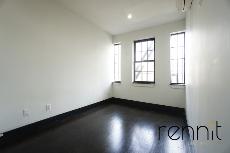 241 Devoe St, Apt 2R Image 8