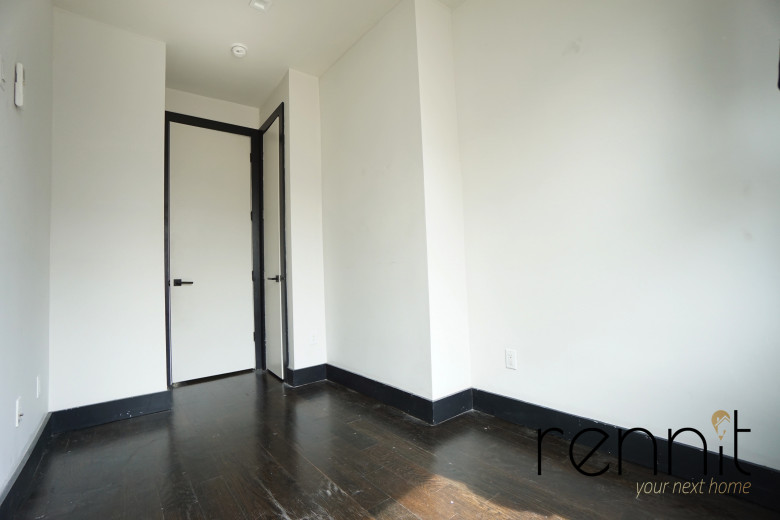 241 Devoe St, Apt 2R Image 10
