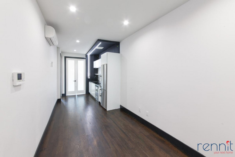 241 Devoe St, Apt 2R Image 3