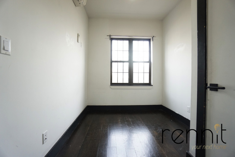 241 Devoe St, Apt 2R Image 6