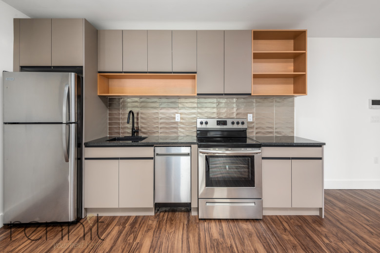 26-30 4th St, Apt 307A Image 2