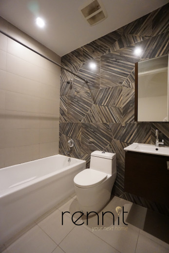 377 Manhattan Ave, Apt 1L Image 6