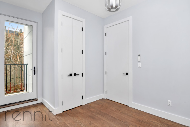 311 Wilson Ave, Apt 2B Image 1