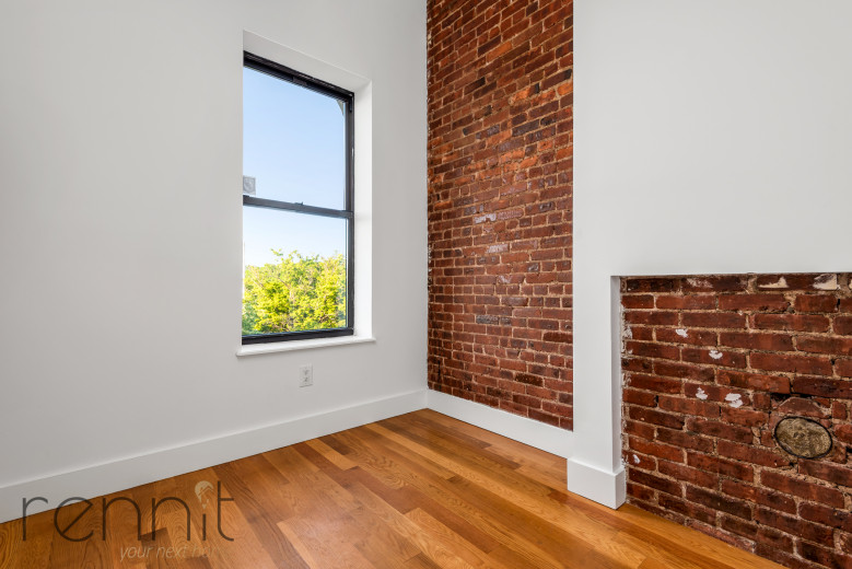 638 Wilson Ave, Apt 3L Image 8