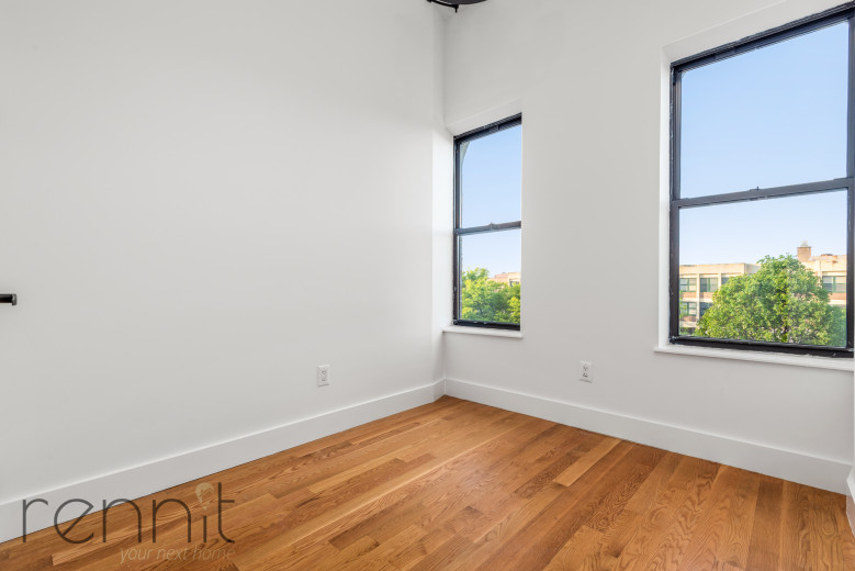 638 Wilson Ave, Apt 3L Image 10