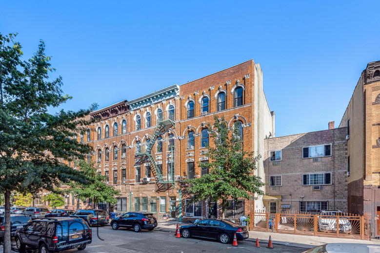 238 Stockholm St, Apt 4L Image 3