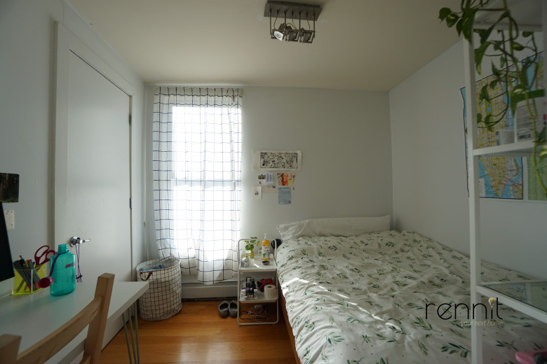 453 Franklin Ave, Apt 3 Image 9