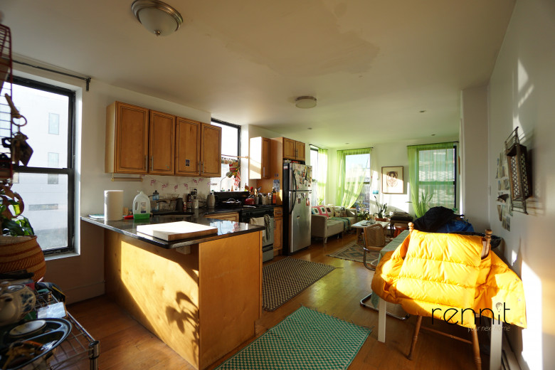 453 Franklin Ave, Apt 3 Image 2