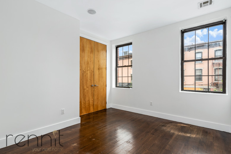119 McKibbin St, Apt 2 Image 5