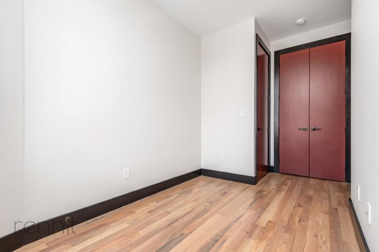127 Thames St, Apt 3L Image 6