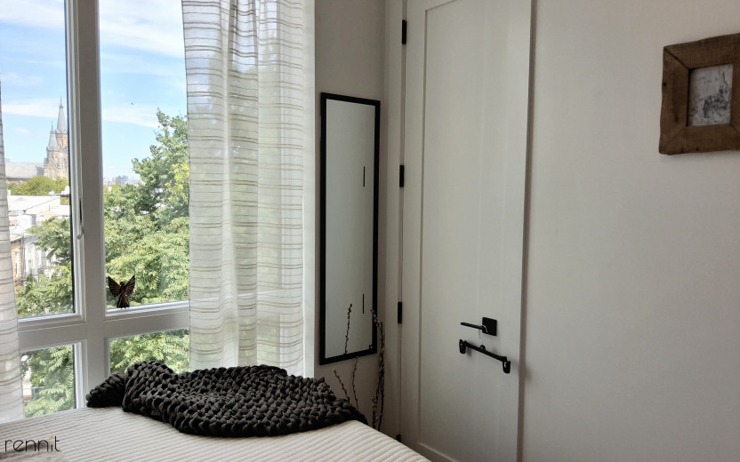 511 Meeker Ave, Apt 4B Image 16