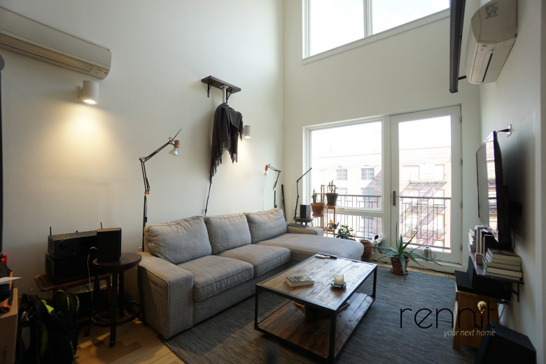 676 New York Ave, Apt 6B Image 4