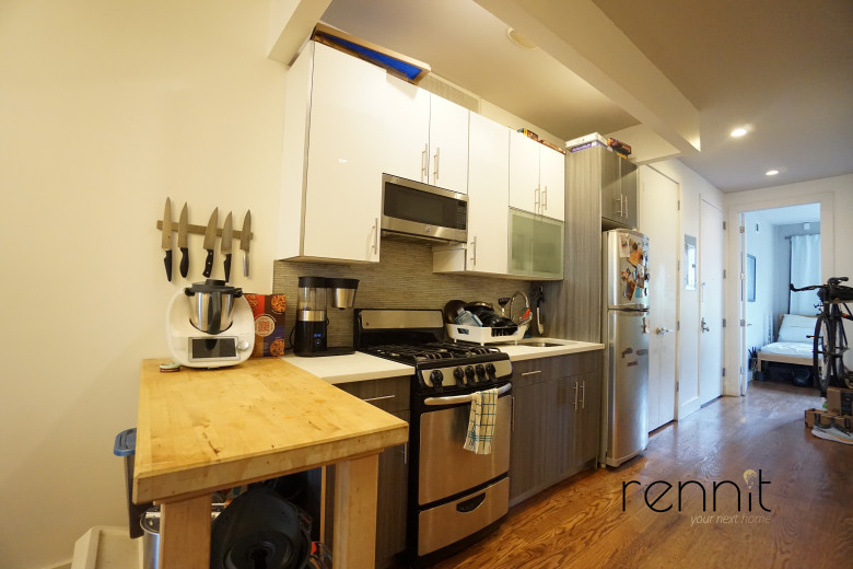 918 Hart St, Apt 1L Image 10