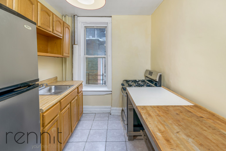 967 Bergen St, Apt 4D Image 2