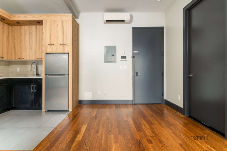 396 S 5th St, Apt 4A Image 4