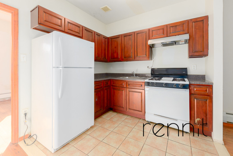 1168 Putnam Ave, Apt 3 Image 4
