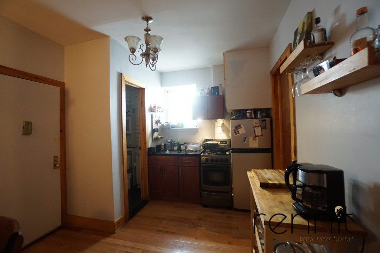 559 St Johns Pl, Apt 3B Image 14
