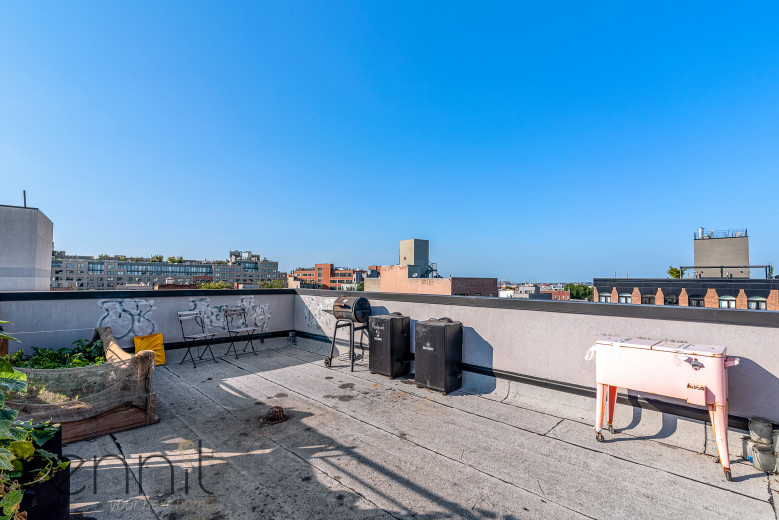669 Bushwick Ave, Apt 4A Image 19