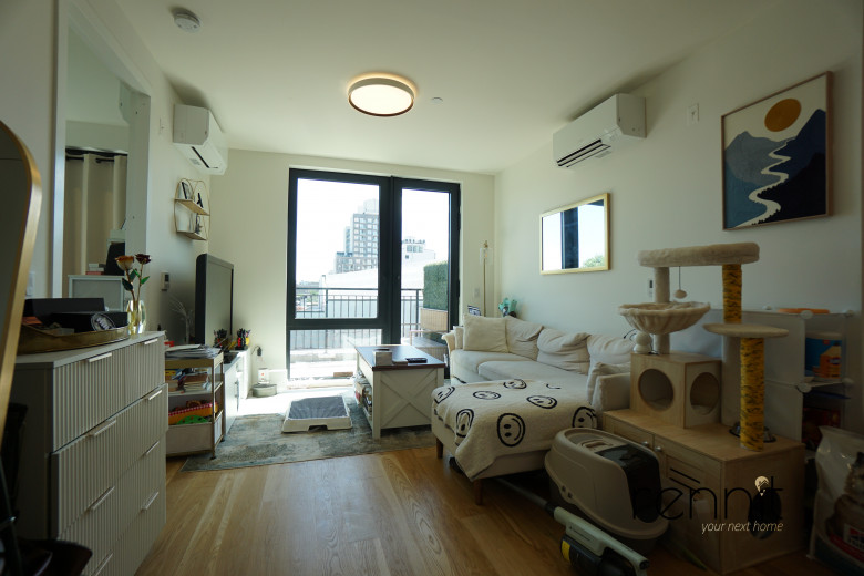 375 Dean St, Apt 513 Image 2