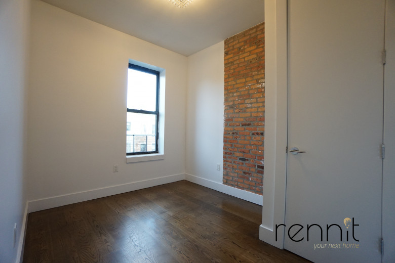 1689 Gates Ave, Apt 3Front Image 13