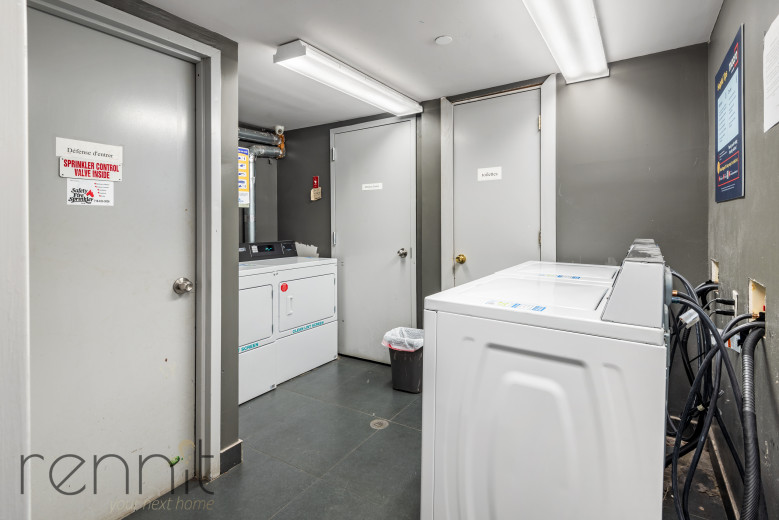 616 Willoughby Ave, Apt 6D Image 13