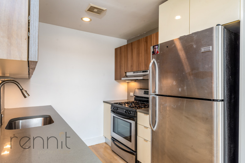 616 Willoughby Ave, Apt 6D Image 3