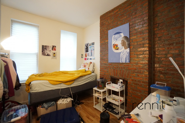 657 MacDonough St, Apt 1L Image 1