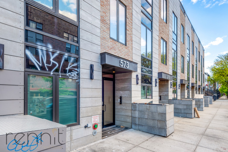 573 Van Buren, Apt 3 Image 24