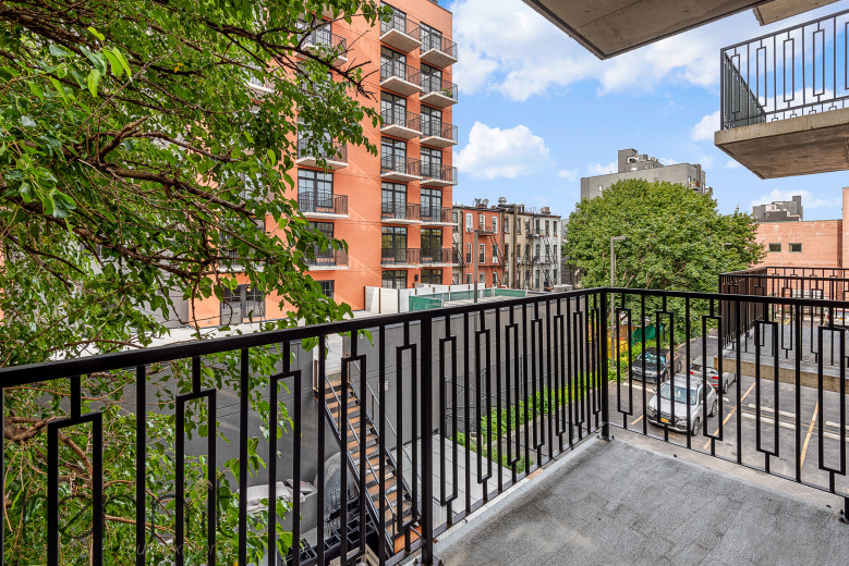 293 Herkimer St, Apt 201 Image 4