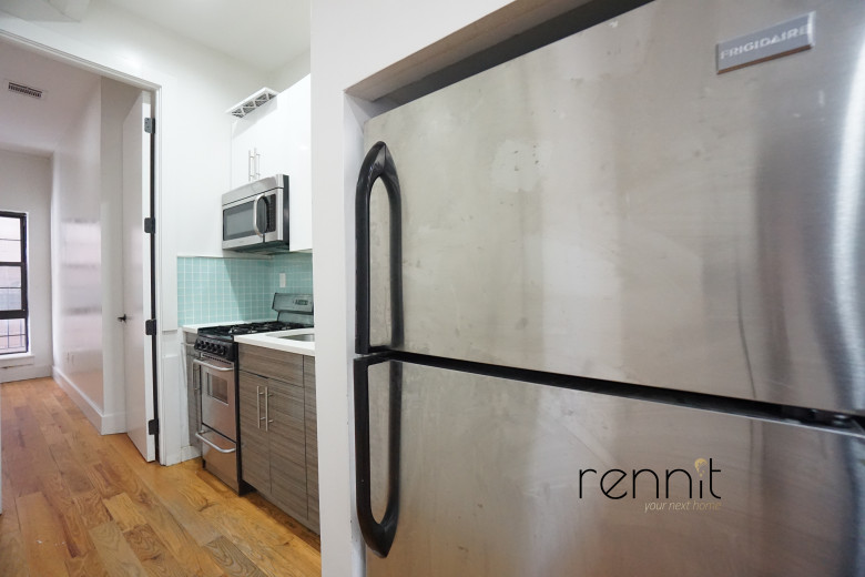 259 Boerum St, Apt 2L Image 1