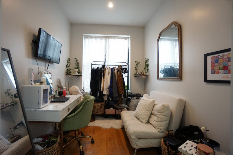 259 Boerum St, Apt 2L Image 17