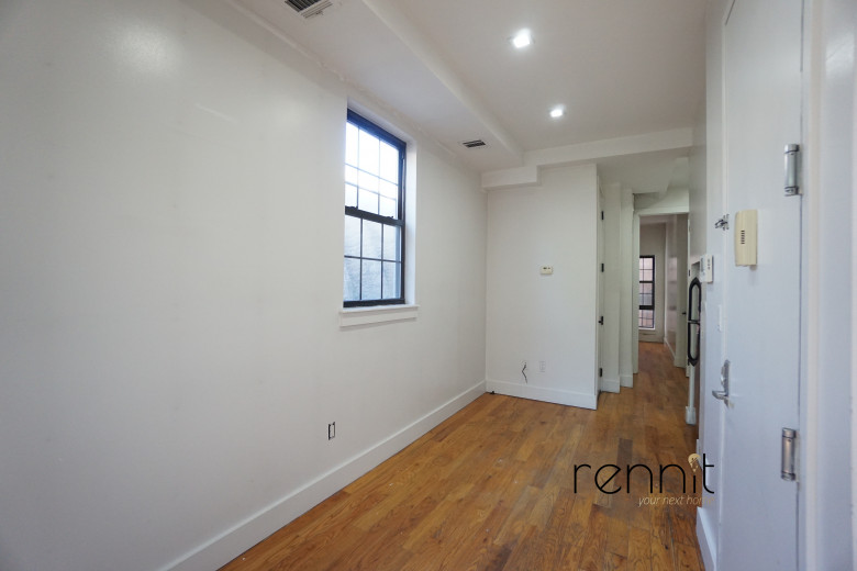 259 Boerum St, Apt 2L Image 5
