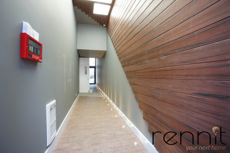 141 Metropolitan Ave, Apt 2A Image 10