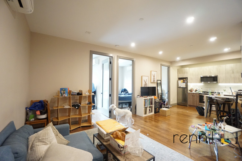 209 Troy Avenue, Apt 2A Image 1