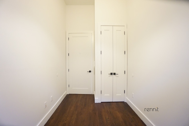 313 Wilson Ave, Apt 1B Image 11