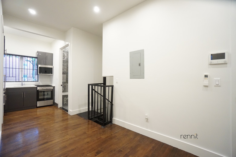 313 Wilson Ave, Apt 1B Image 19