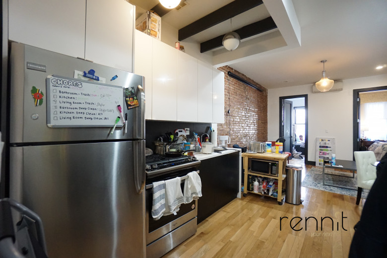 129 Thames St, Apt 4L Image 2