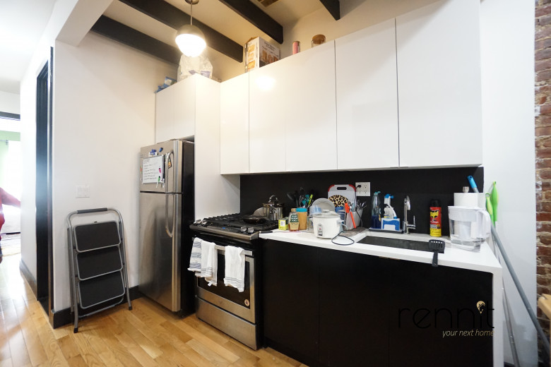 129 Thames St, Apt 4L Image 4