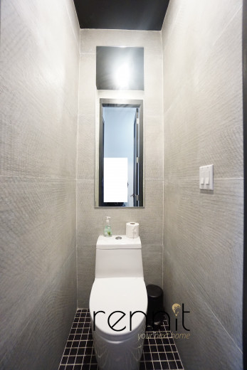 129 Thames St, Apt 4L Image 8