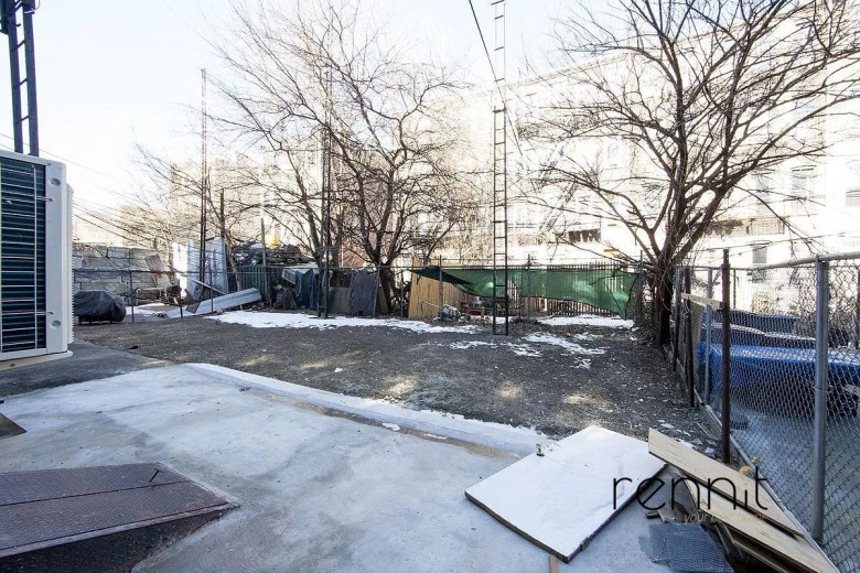 129 Thames St, Apt 1R Image 13