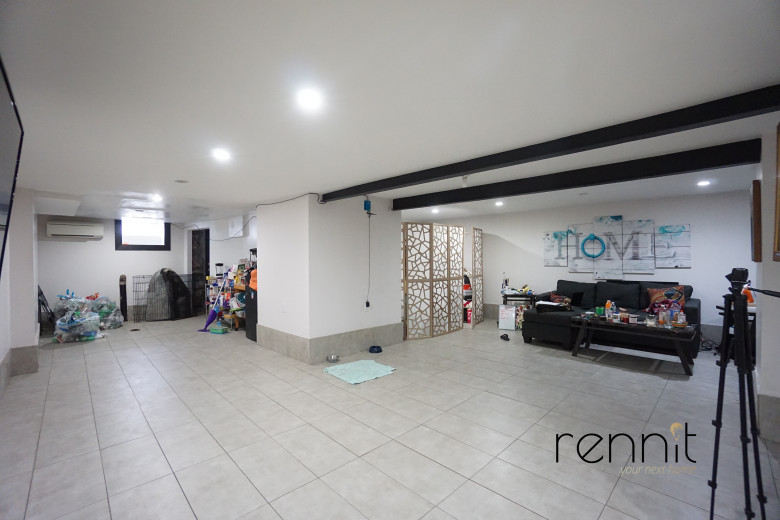 129 Thames St, Apt 1R Image 15
