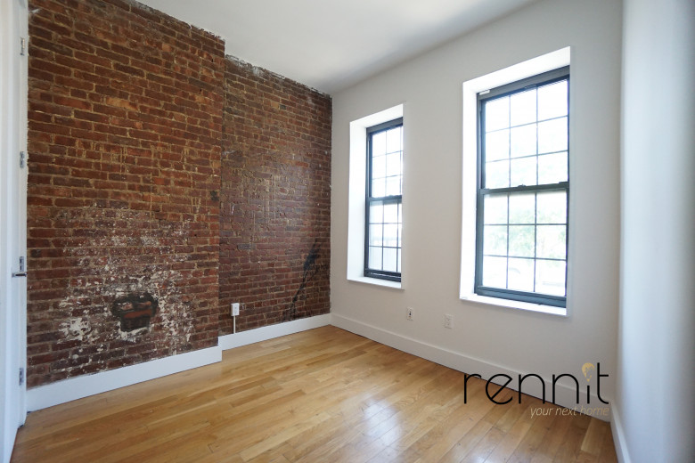 129 Thames St, Apt 1R Image 6