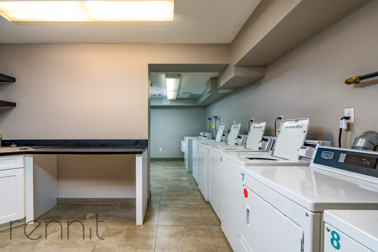 869 Park Ave, Apt 5A Image 18