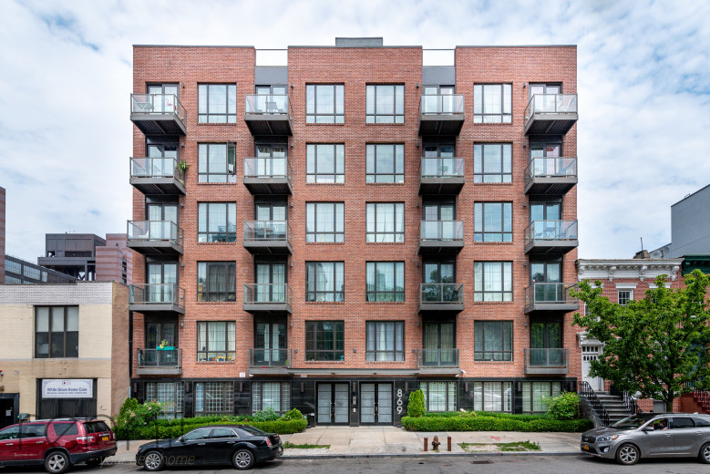 869 Park Ave, Apt 5A Image 22