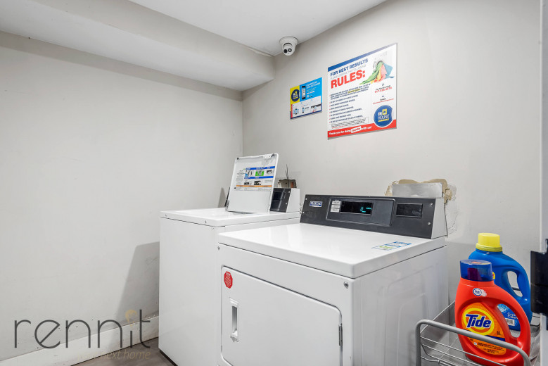 377 Onderdonk Ave, Apt 2F Image 18